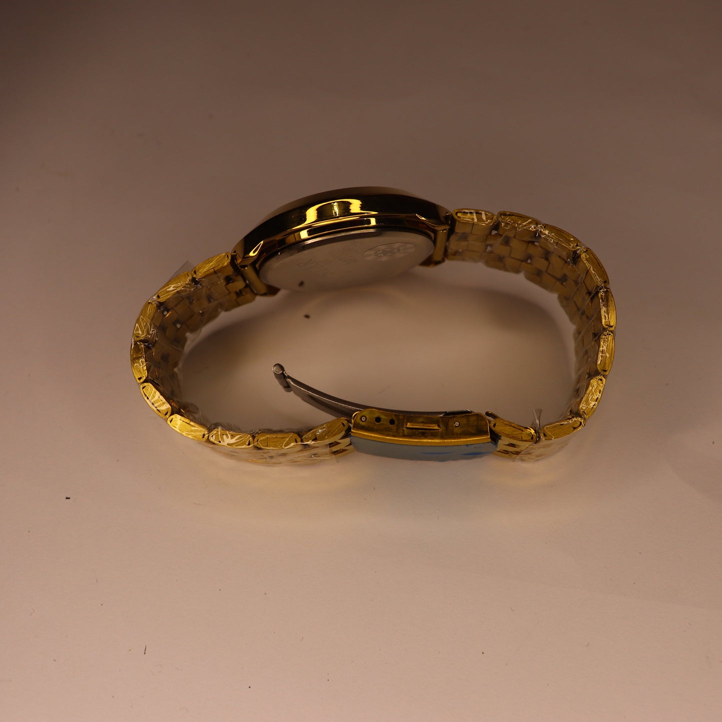 Elegant Gold Stainless Steel Men's Watch - Classic Design