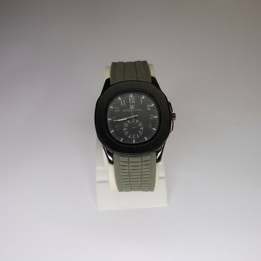 Men's Outdoor Tactical Watch – Rugged & Stylish Green Rubber Strap