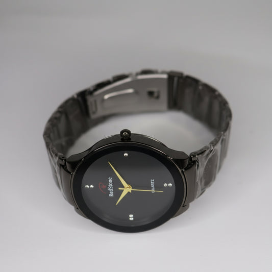 RedStone Quartz Watch – Elegant Timepiece for Every Occasion