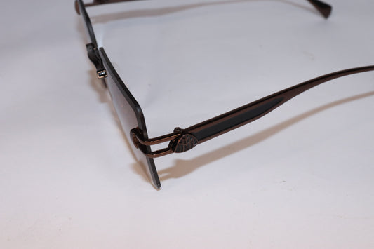 Rectangular sunglasses with brown lenses