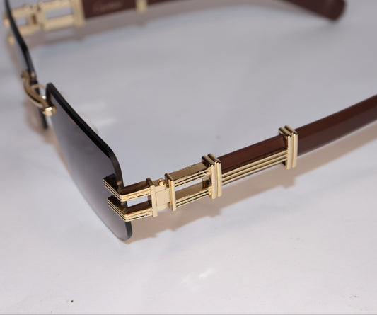 Sunglasses with gold frame and brown arm With New Design