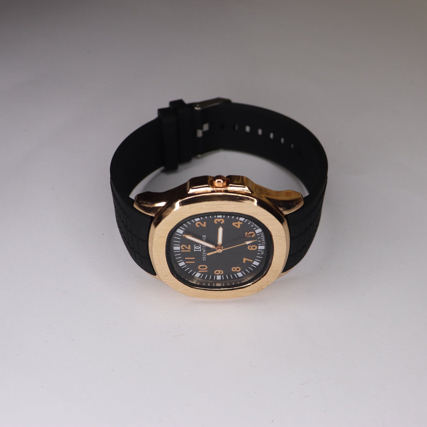 Luxury in Motion: Your Perfect Black Watch In Belt Strip