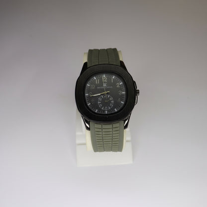 Men's Outdoor Tactical Watch – Rugged & Stylish Green Rubber Strap