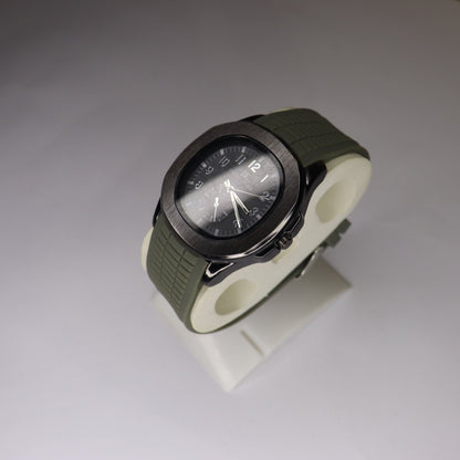 Men's Outdoor Tactical Watch – Rugged & Stylish Green Rubber Strap