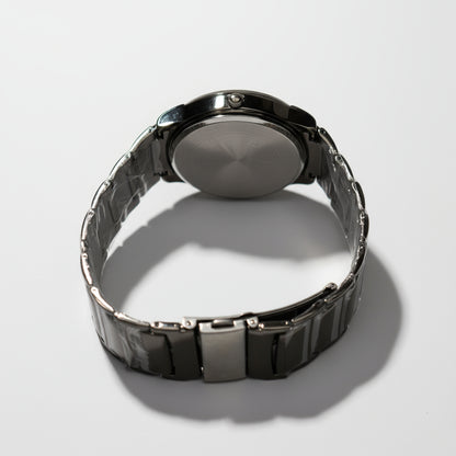 RedStone Quartz Watch – Elegant Timepiece for Every Occasion