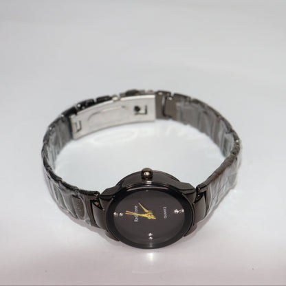 Elegant Ladies’ Quartz Watch - Perfect for Every Occasion