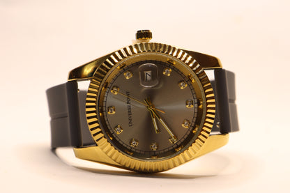 Luxury Gold Radiance Watch – Elegant Design with Diamond Markers