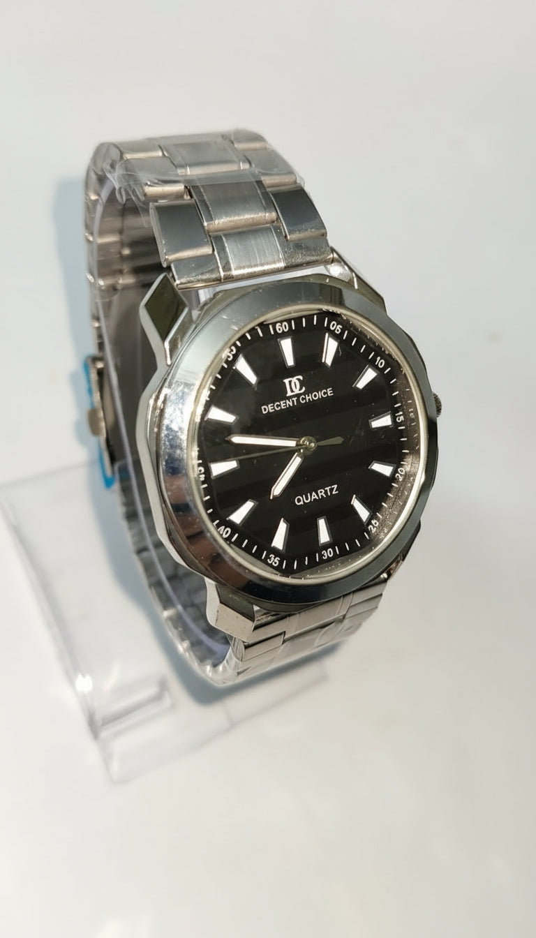 Decent Choice Classic Silver Wristwatch – Sleek Design with Black Dial