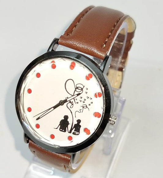 Romantic Couple-Themed Analog Wristwatch – Brown Leather Strap, Polka-Dot Dial