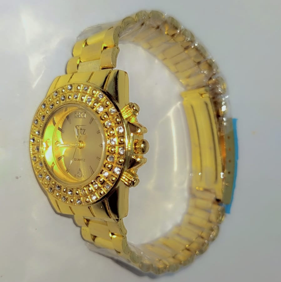 Luxury Gold-Plated Analog Quartz Watch for Women | Crystal-Studded Bezel | Elegant Metal Strap | Fashion Wristwatch