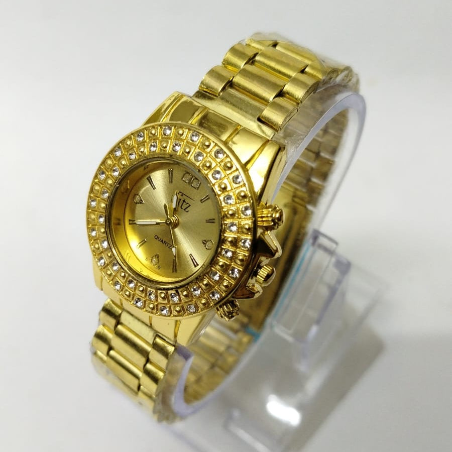 Luxury Gold-Plated Analog Quartz Watch for Women | Crystal-Studded Bezel | Elegant Metal Strap | Fashion Wristwatch