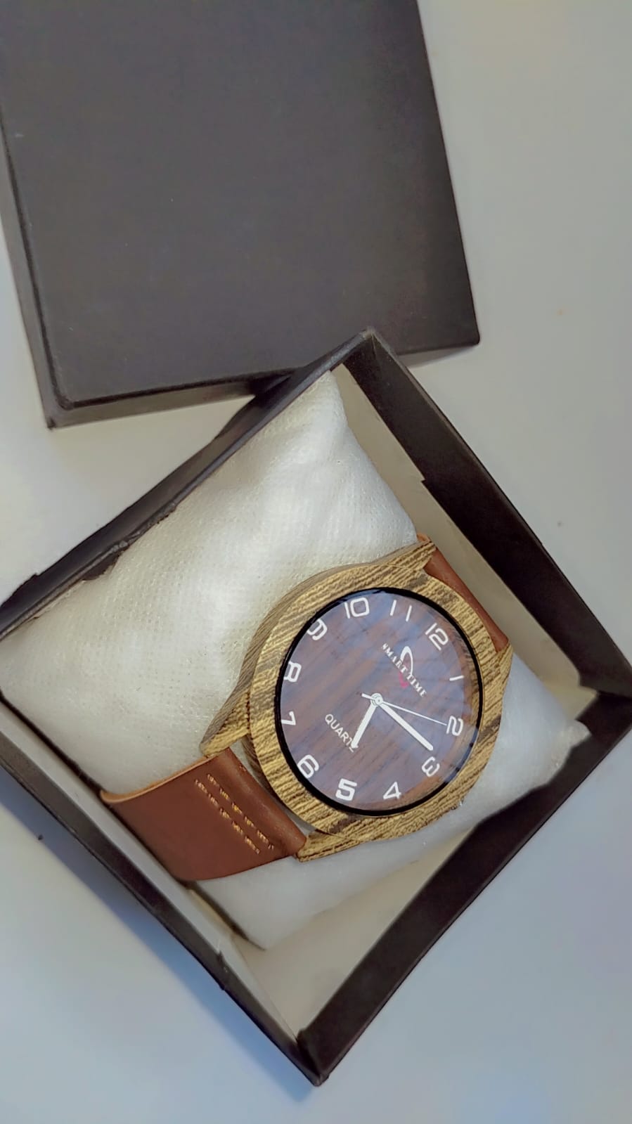 Classic Wood-Finish Analog Watch for Men – Quartz Movement