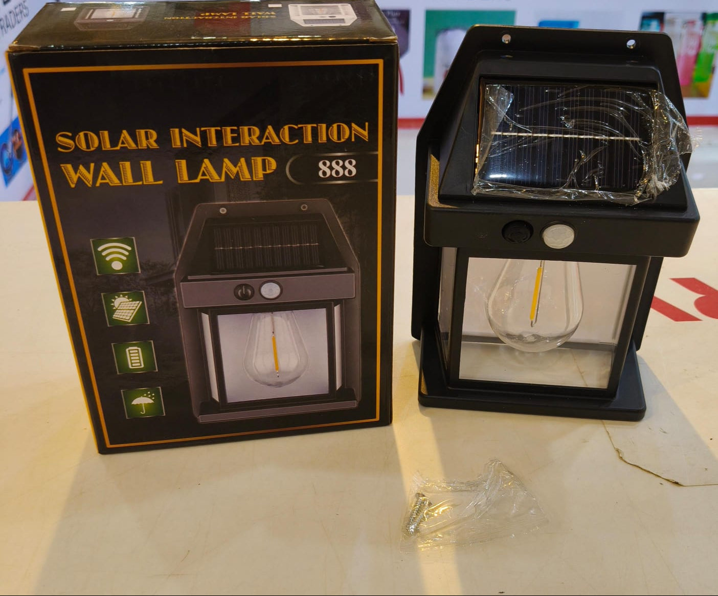 Solar Charge Motion Sensor Solar Waterproof Wall Lamp 888