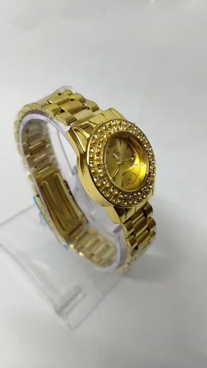Luxury Gold-Plated Analog Quartz Watch for Women | Crystal-Studded Bezel | Elegant Metal Strap | Fashion Wristwatch